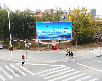 三江户外大屏广告投放要点。